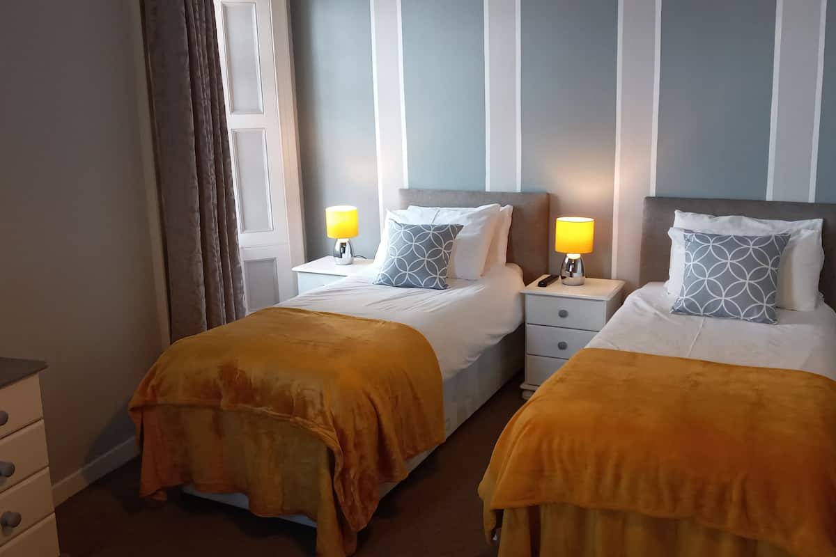 double or twin room | free wifi, bed sheets