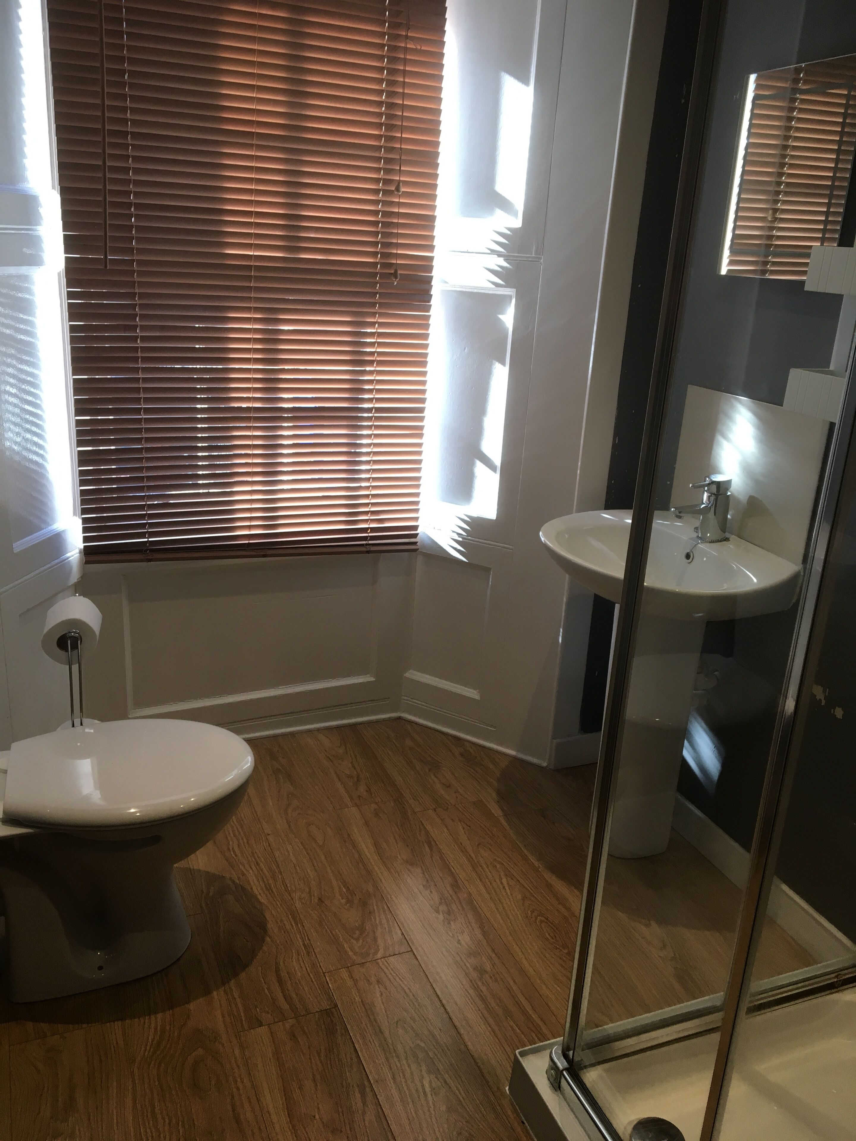 double room | bathroom | shower, free toiletries, hair dryer, towels