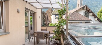 Vacation apartment with very large sun-drenched terrace + garage near Merano