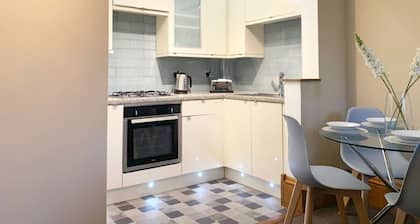 Forest Park Apartment