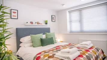 2 chambres, fer et planche Ă repasser, Wi-Fi, draps fournis