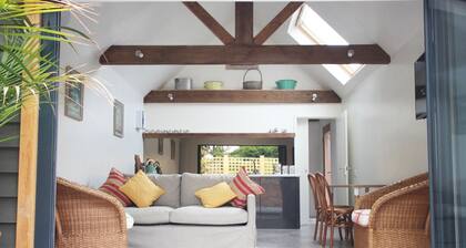 Contemporary Restored Cottage in the Heart of Kentish Village