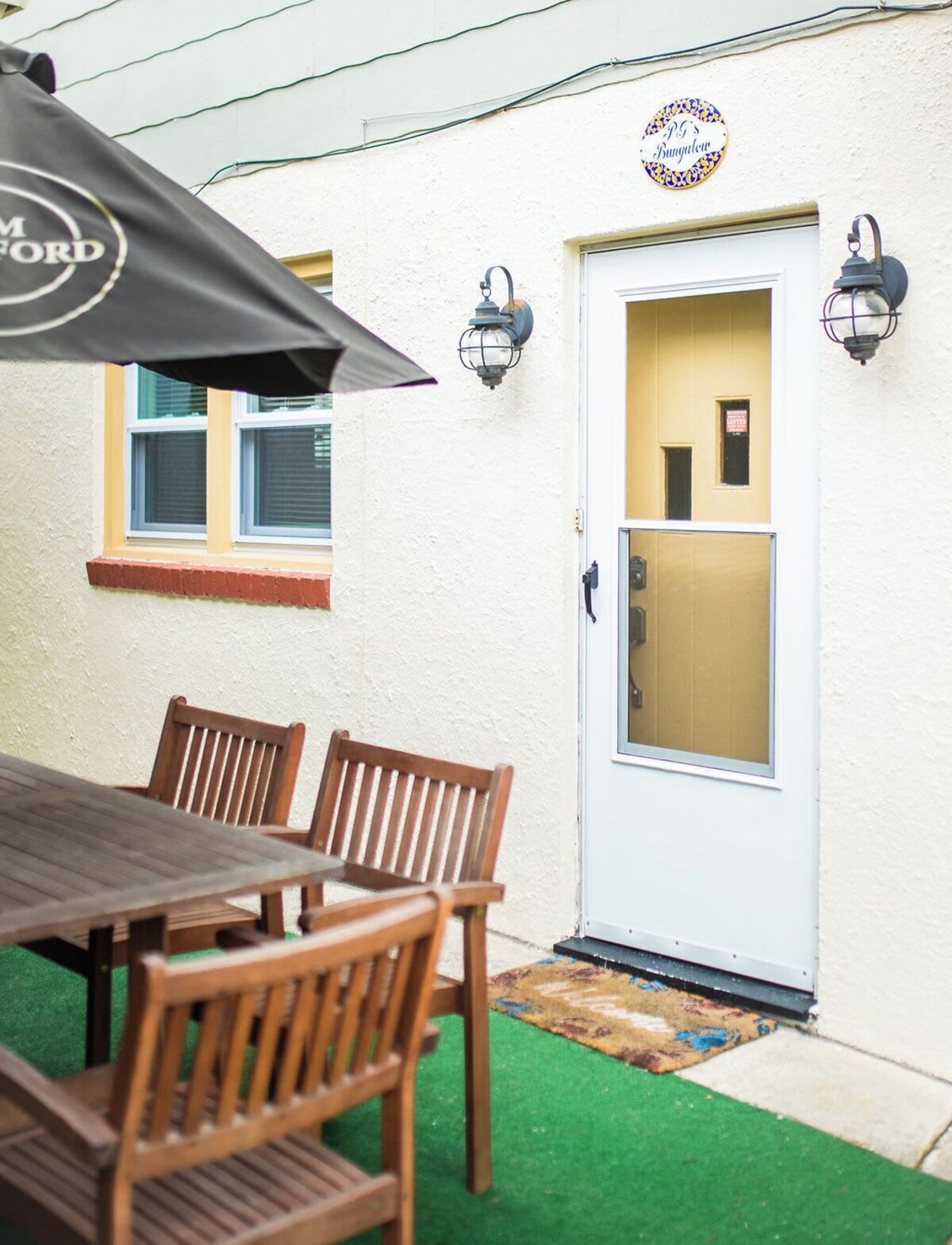 PG's Bungalow, 1.5 Blocks to Beach and Boardwalk, Pet Friendly