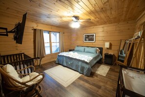 In-room safe, desk, iron/ironing board, free WiFi