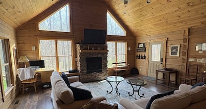 5 bd3bth cabin- EV - Santa Claus & Holiday World