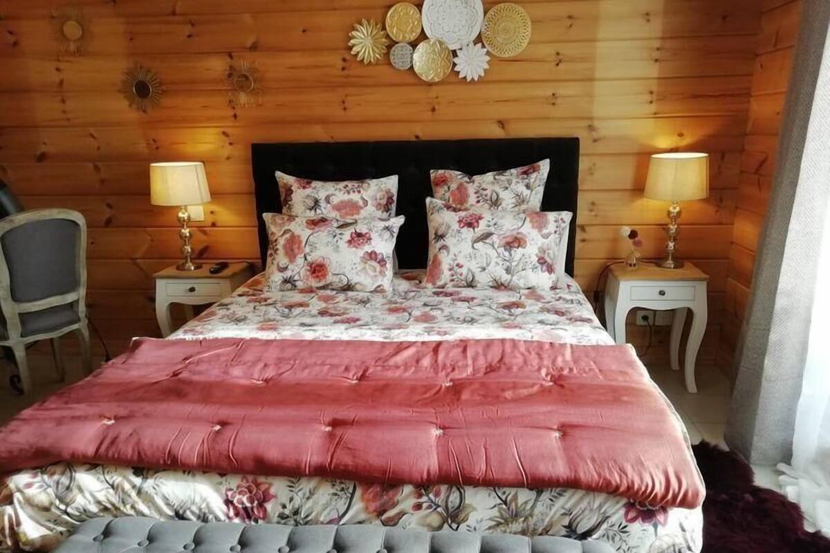 Double Room (Reuilly) | Minibar, WiFi (free), bed sheets