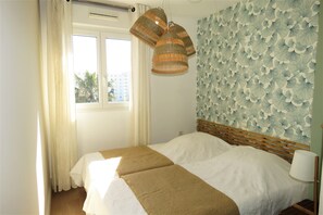 2 habitaciones, tabla de planchar con plancha y wifi gratis 