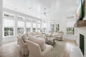 Smart TV, fireplace, stereo - Book a GetawayToday! Golf Cart! Private Pool! 5 Adult Bikes! Close to Beach! (Panama City Beach)