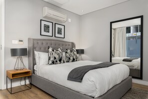 1 chambre, fer et planche à repasser, Wi-Fi, literie fournie