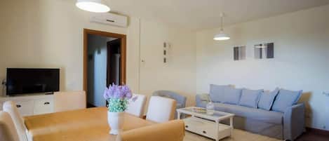 Televisión, oficina