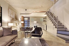 Living area - Stylish Apartment with Stunning Views (Cape Town)