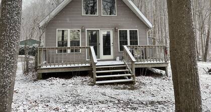AFRAME CABIN SURROUNDED BY NATURE!