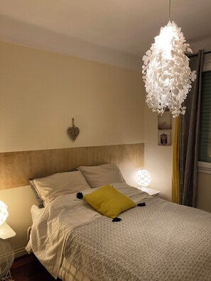 2 bedrooms, iron/ironing board, free WiFi, bed sheets