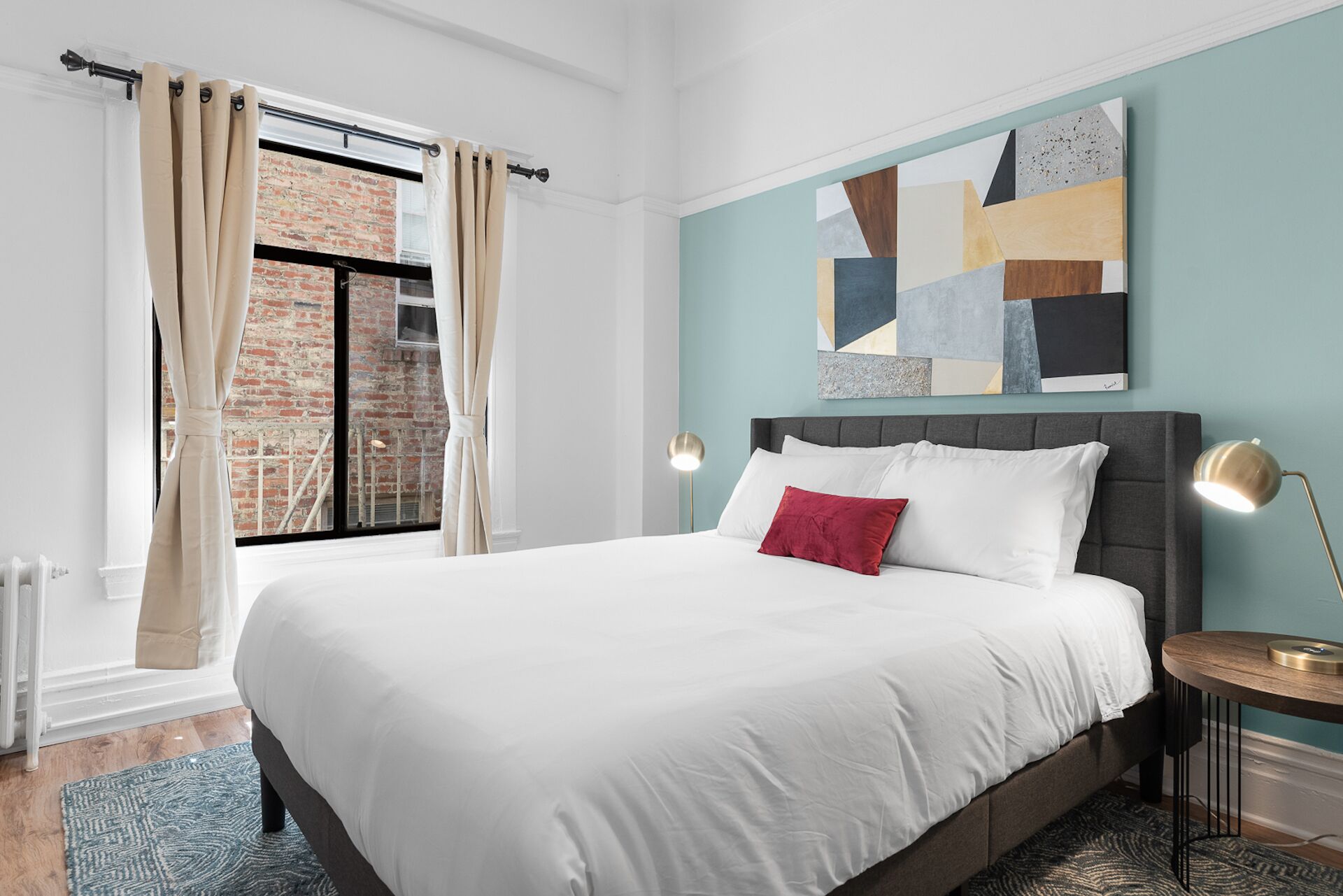 Kasa La Monarca | Traditional Studio in San Francisco, Enjoy Local Eateries