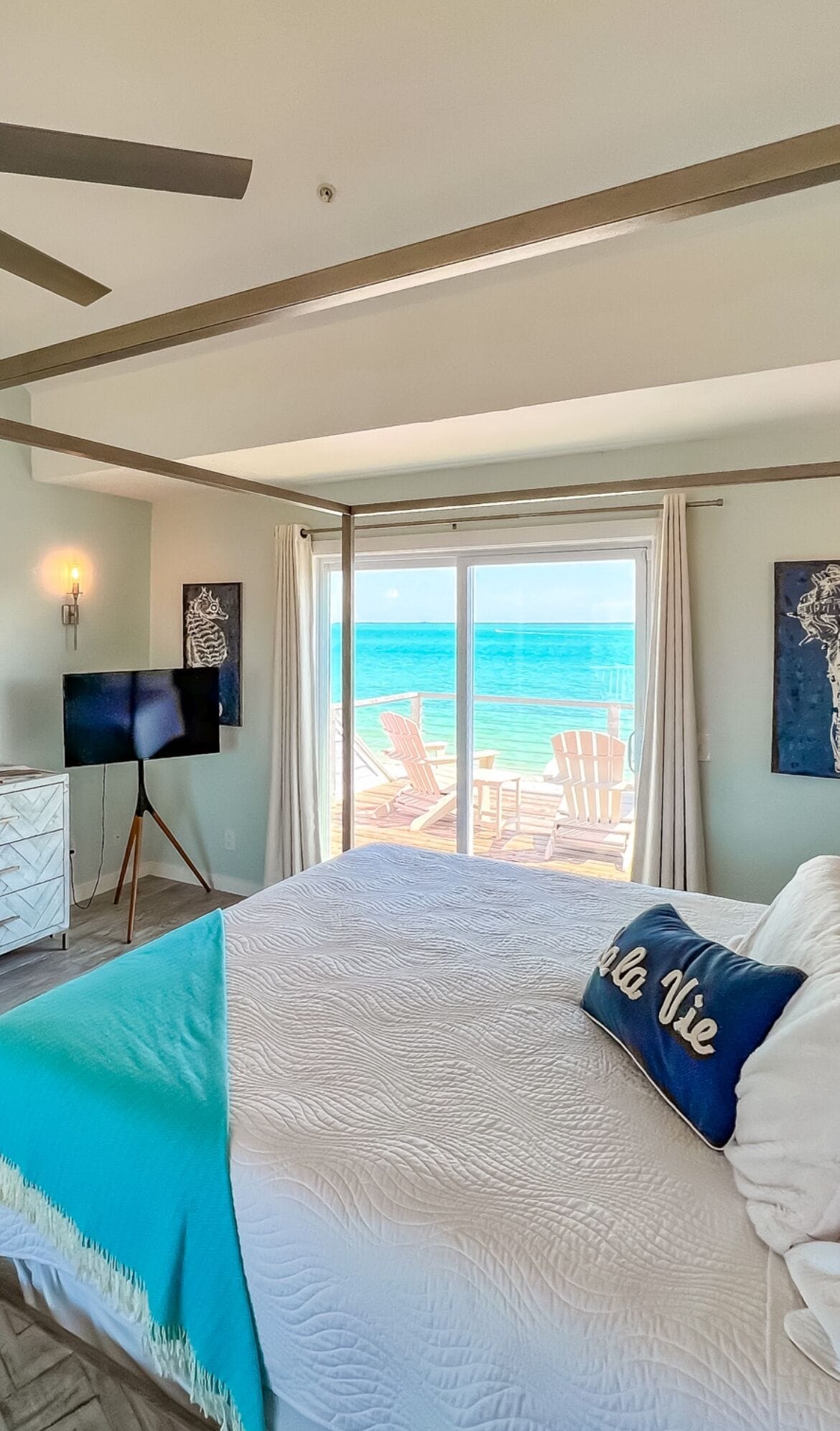 4 habitaciones, ropa de cama de alta calidad y camas con efecto memoria 