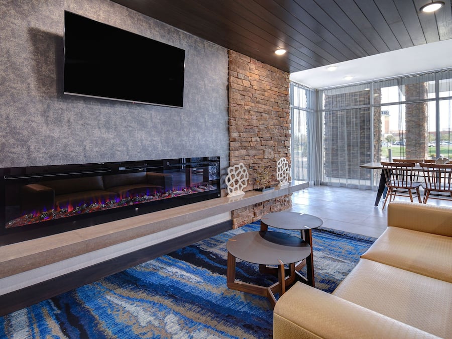 Coin salon dans le hall