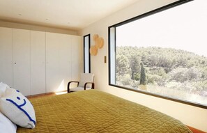 5 dormitorios, tabla de planchar con plancha, wifi y ropa de cama