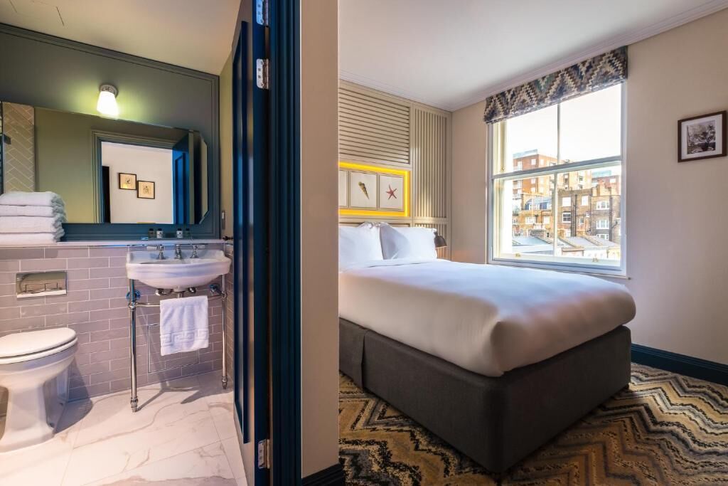 Double Room, City View