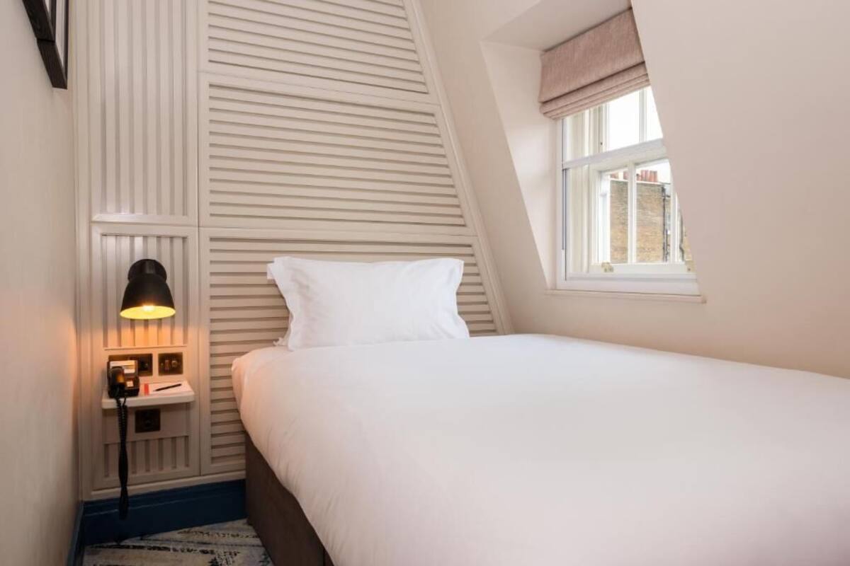 Single Room | Peti besi dalam bilik, kalis bunyi, seterika/papan seterika 