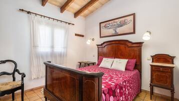 4 Schlafzimmer, Bügeleisen/Bügelbrett, kostenloses WLAN, Bettwäsche