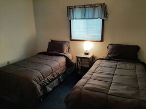 3 bedrooms, WiFi, bed sheets