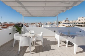 Terrace/patio - Villa Marquez Apartments (Vila Real Santo Antonio)