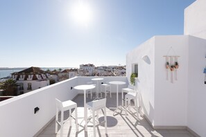 Terrace/patio - Villa Marquez Apartments (Vila Real Santo Antonio)
