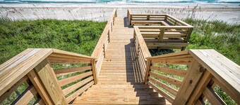 NEWLY BUILT Ocean Front Oasis