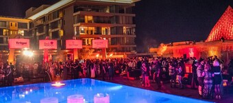 Scottsdalestays: 9BDRM-6BATH Luxury Estate with Pool, Hot Tub & Sports Courts.