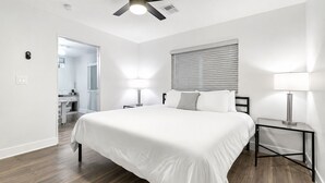 9 soveværelser, senge med madrasser af memory foam