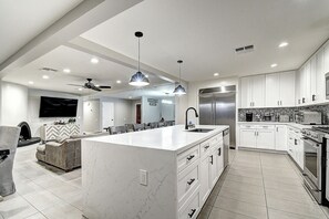 Fridge, microwave, oven, stovetop - "HOLIDAYS 50% OFF" 9BR-6BA Multimillion Estate-Pool-Spa-Sports Courts. (Scottsdale)