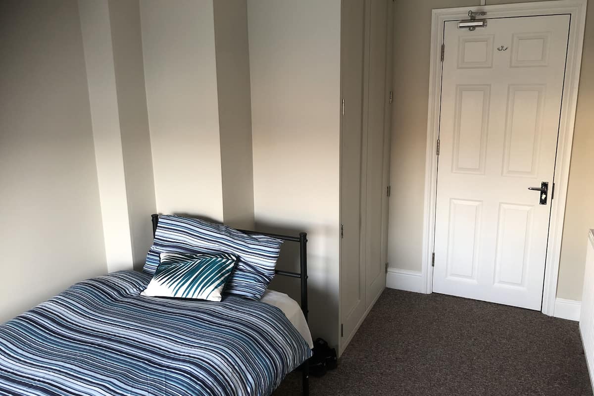Room 14, Single with shared bathroom