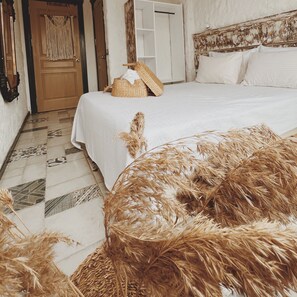 Basic Room | Free WiFi, bed sheets - Afet Inn Hotel (Cesme)