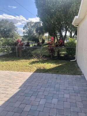 Property grounds - "The Sweet Suite" - Private & Quiet, Near 408/417 (Orlando)