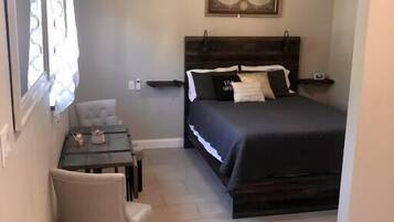 1 quarto, Wi-Fi de cortesia, roupa de cama