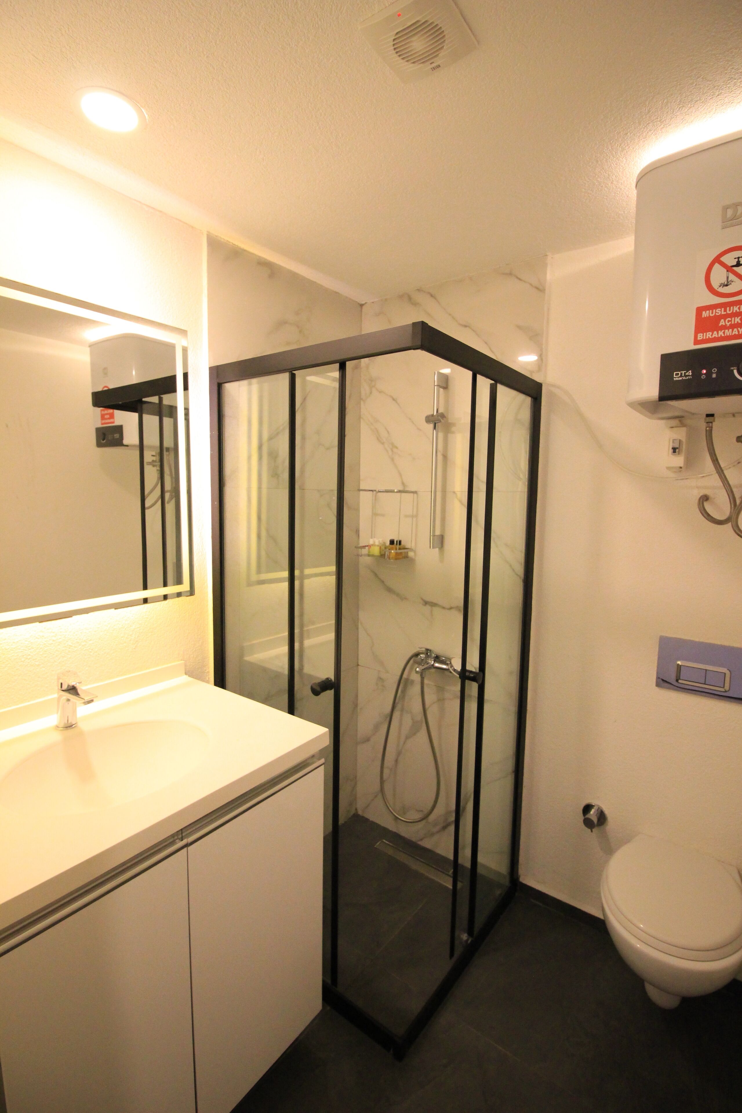 公寓, 1 间卧室 | 高档床上用品、办公桌、笔记本电脑工作区、隔音