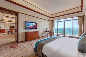 Executive Suite, 1 King Bed, Non Smoking - Ramada by Wyndham Kunming YiLiang (Kunming)