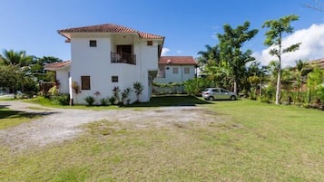 Parkir mandiri gratis