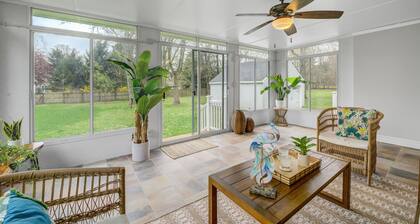 Bright 4BR House w/ Large Backyard and Sunroom