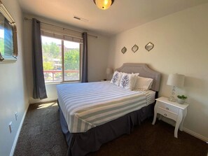 3 bedrooms, iron/ironing board, travel crib, WiFi