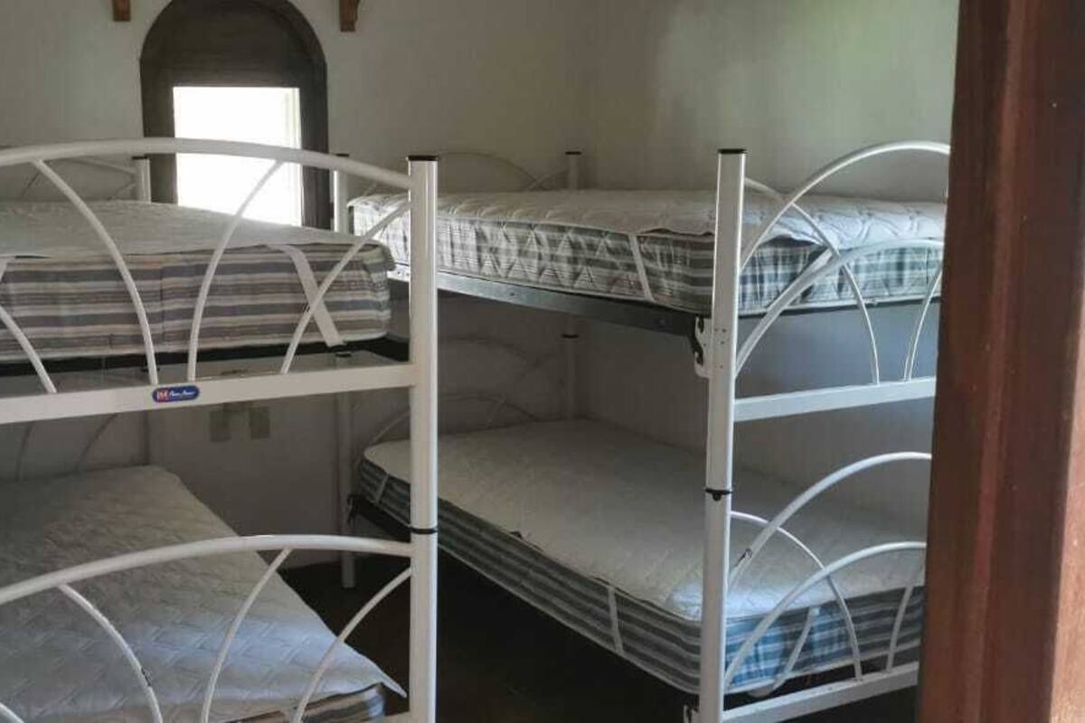 Habitación familiar | Wifi gratis, decoración individual, mobiliario individual