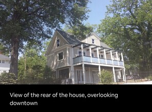 Exterior - Luxury Downtown Home (Walking distance to Main St) (Greenville)