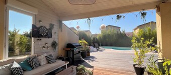 T6 air-conditioned family villa with swimming pool, garden, equipped fitness room