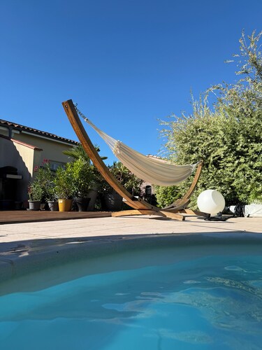 Villa familiale T6 climatisée avec piscine, jardin, salle fitness équipée