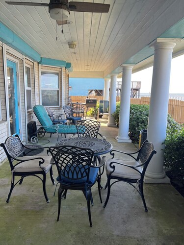 Entire Waterfront Home with 110Ft lighted private Fishing Pier on Galveston Bay!