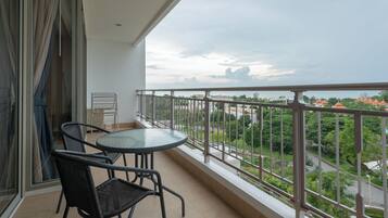 Apartment, 1 Bedroom, Accessible, Balcony | Property grounds