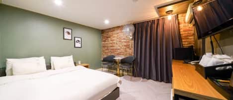 Deluxe Double Room | Free WiFi