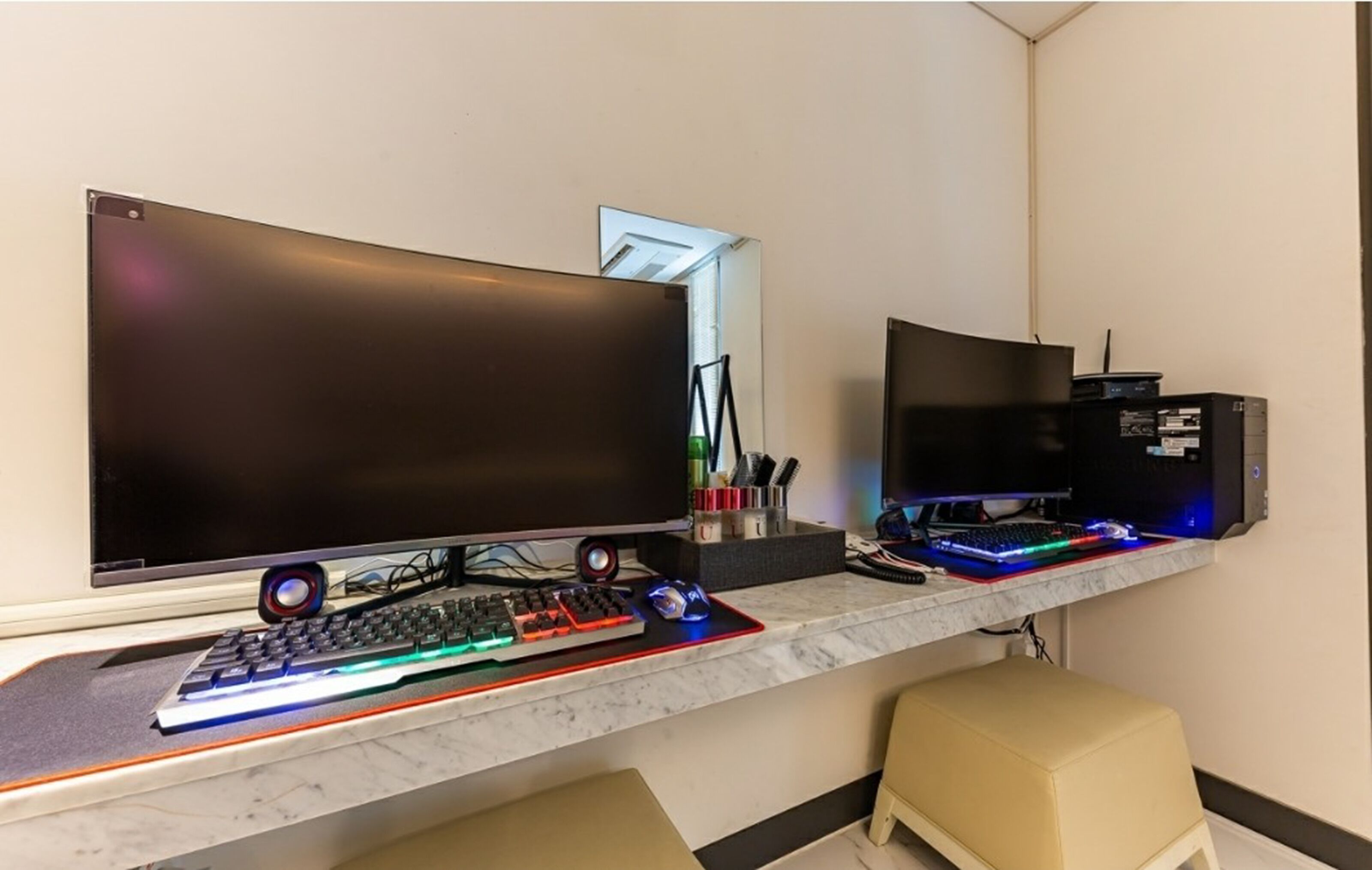 grand room | room amenity