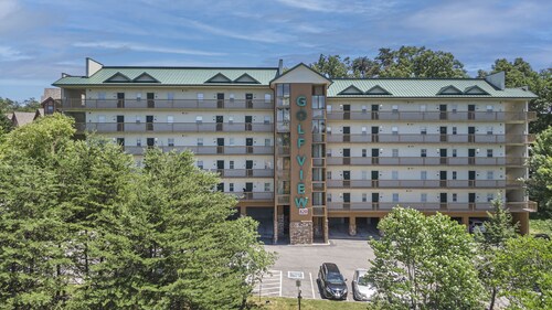 Golf View Condo - Next to Dollywood