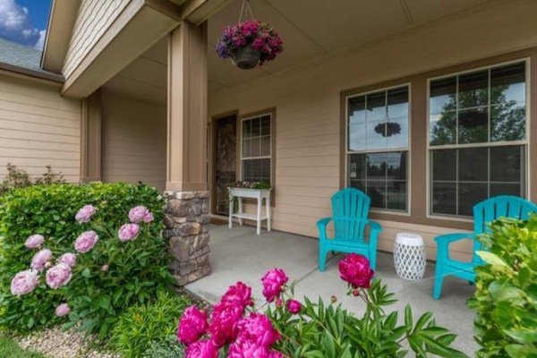 Front of Your Home Away from Home... Tahiti at the Village!!!